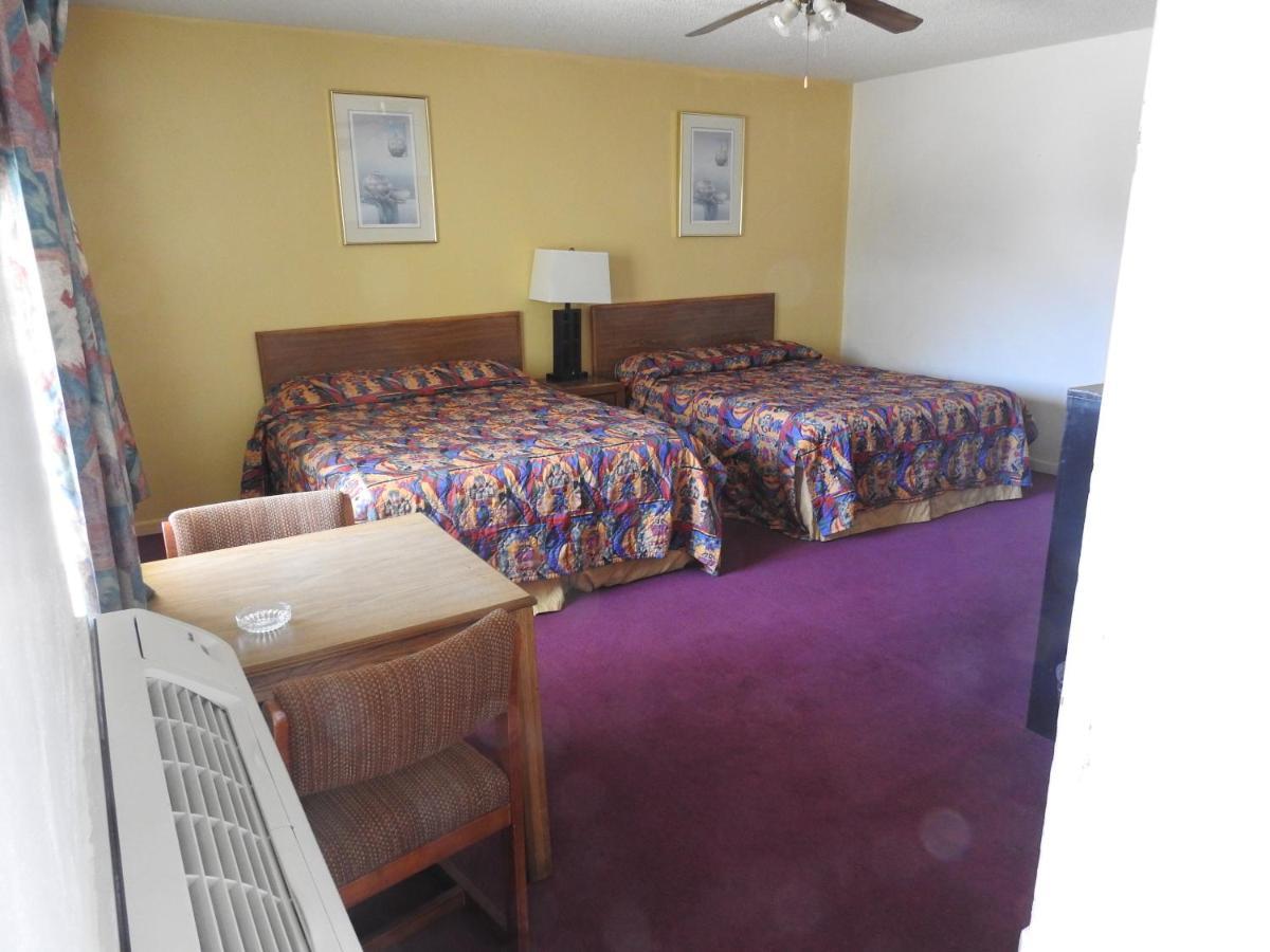 Economy Inn Socorro Bagian luar foto