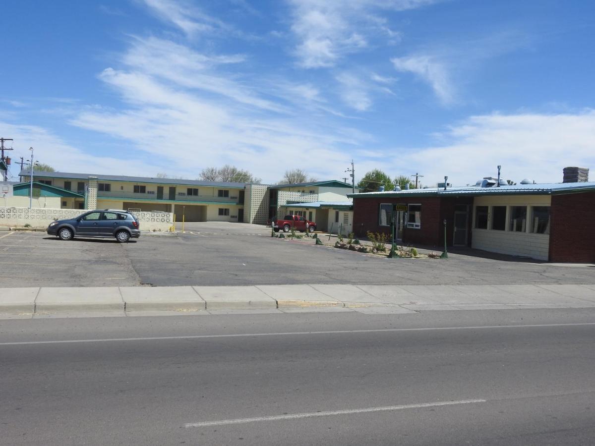 Economy Inn Socorro Bagian luar foto