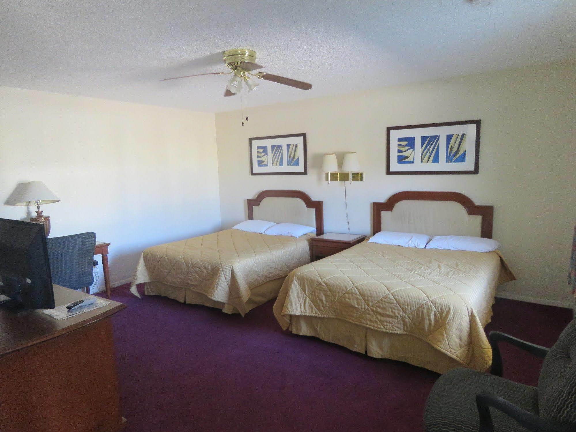 Economy Inn Socorro Bagian luar foto